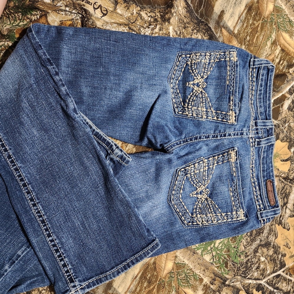 Boot cut jeans
